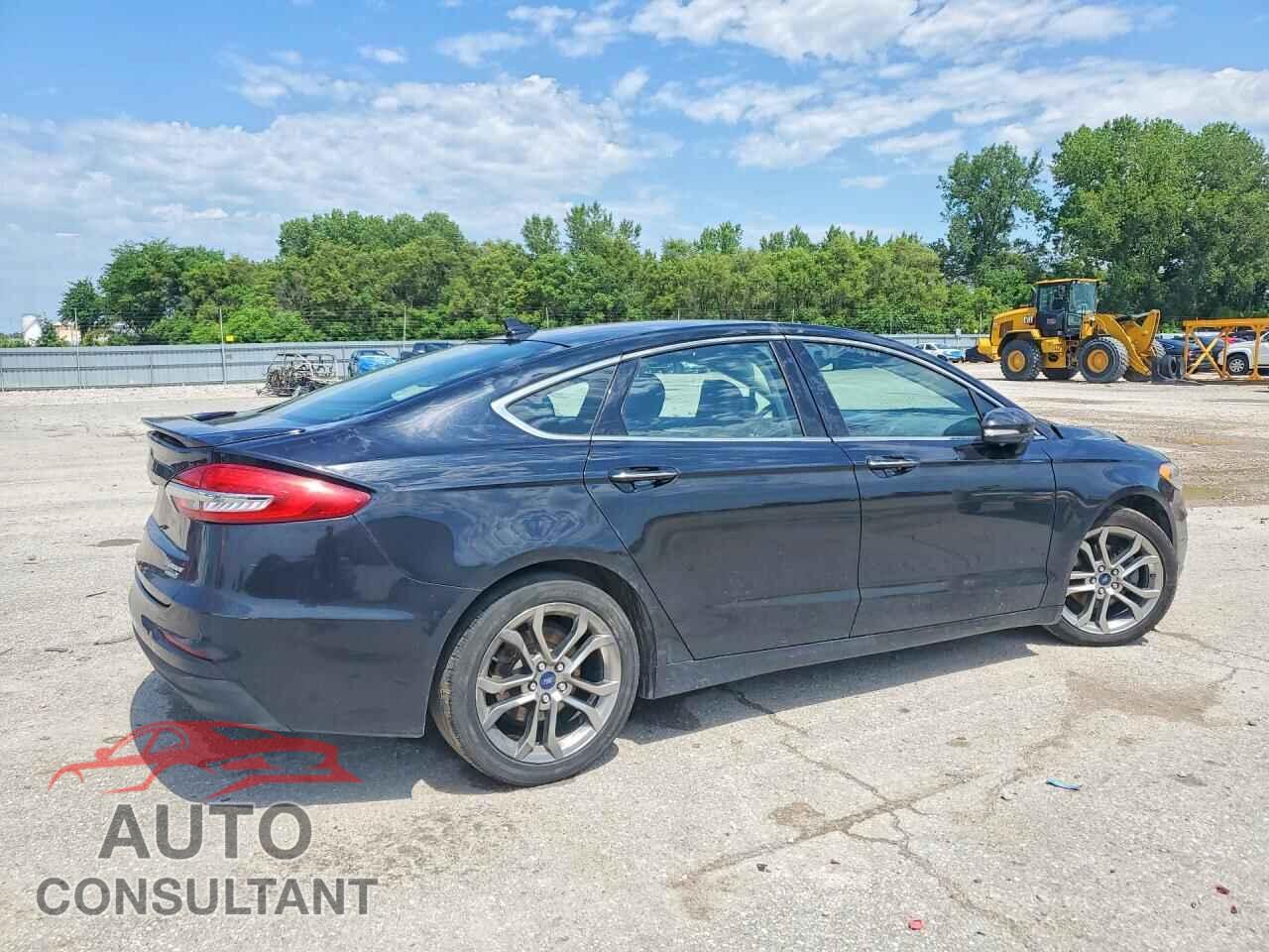 FORD FUSION 2020 - 3FA6P0RU2LR129881
