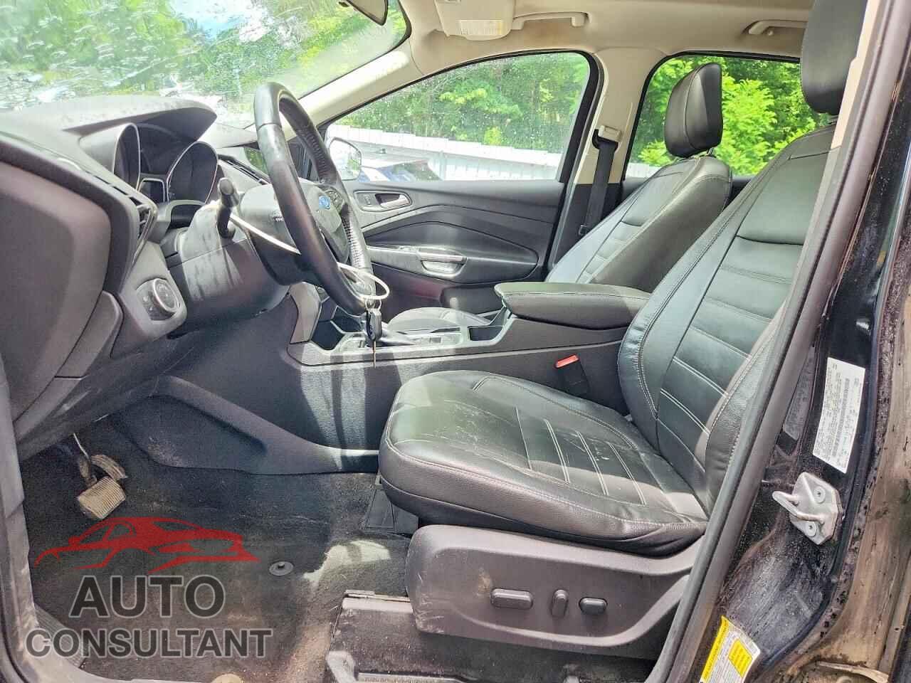FORD ESCAPE 2018 - 1FMCU9HD1JUD24934