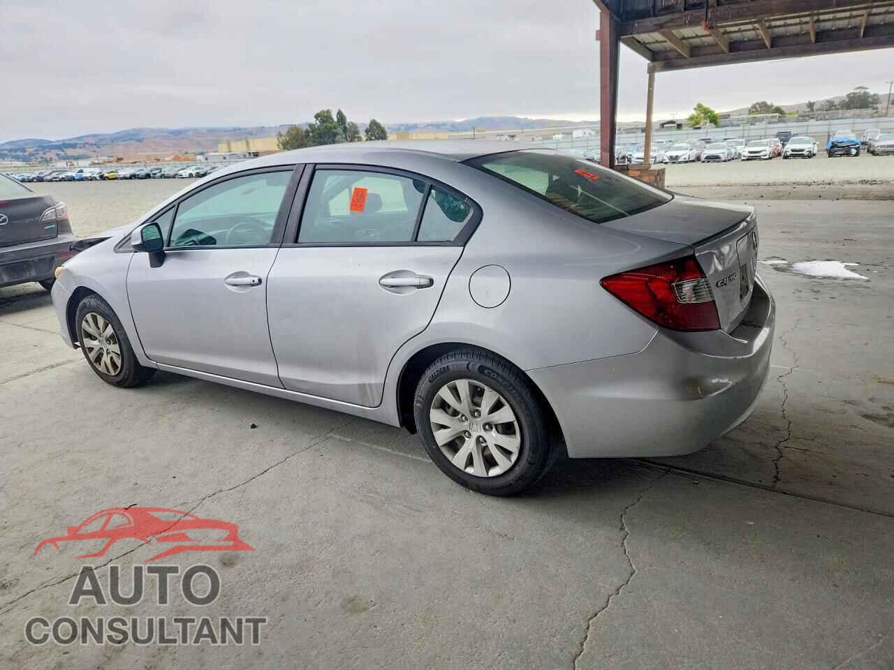 HONDA CIVIC 2012 - 2HGFB2F51CH562770