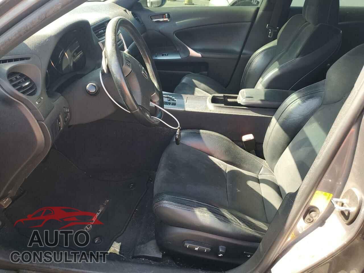LEXUS IS 2012 - JTHBF5C26C5175912