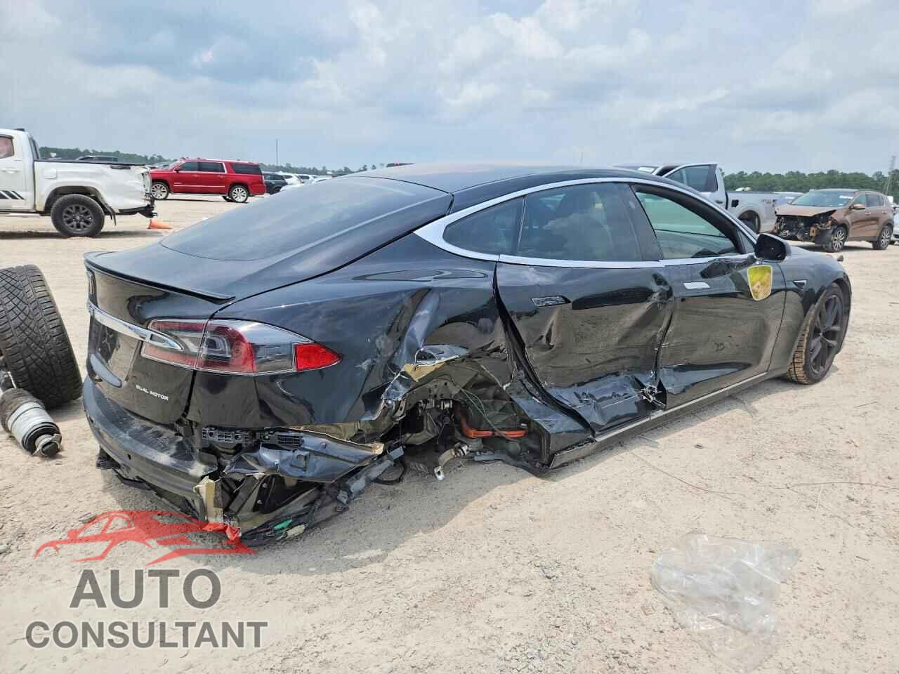 TESLA MODEL S 2020 - 5YJSA1E22LF399943