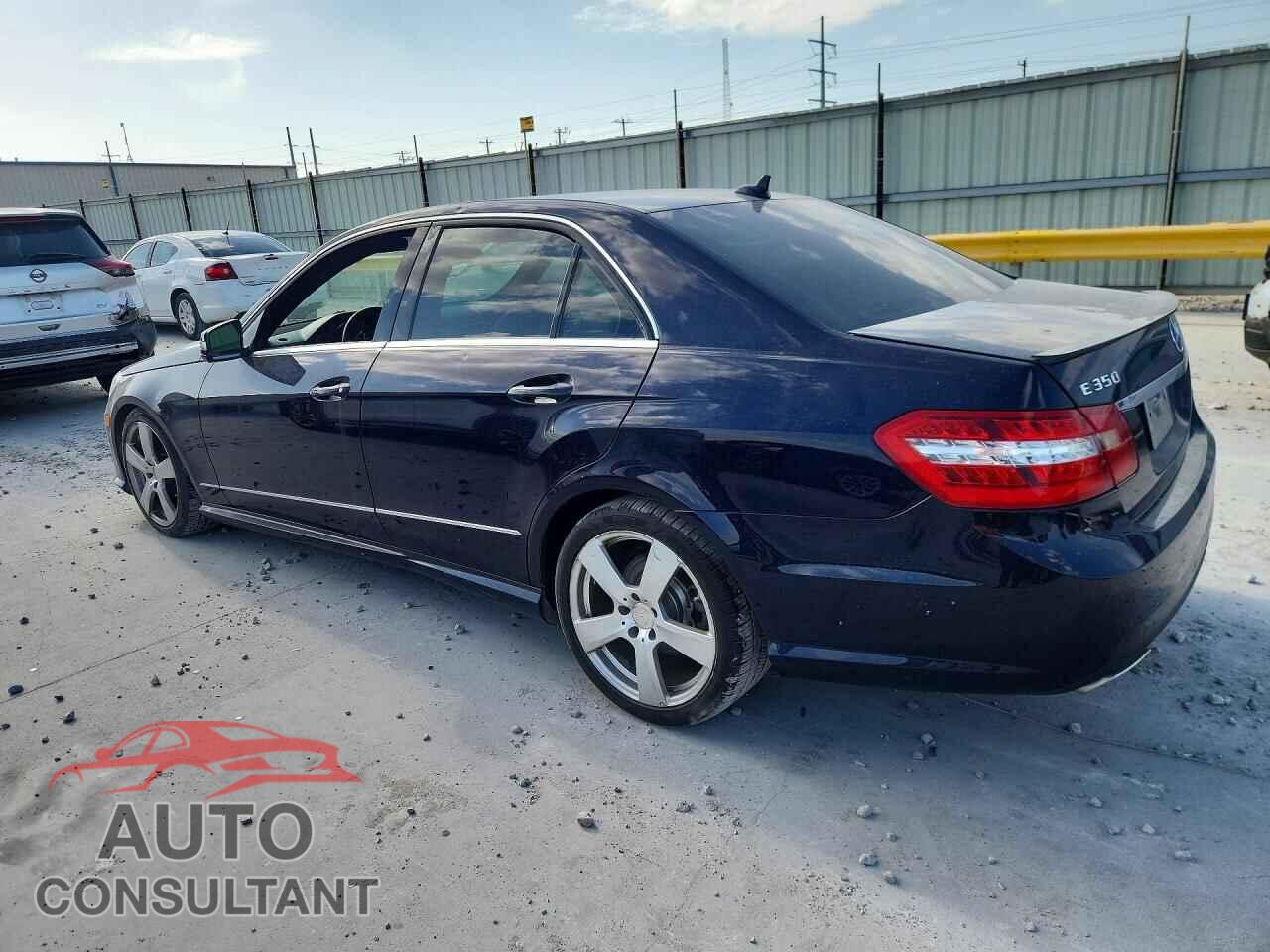 MERCEDES-BENZ E-CLASS 2011 - WDDHF5GB4BA466748
