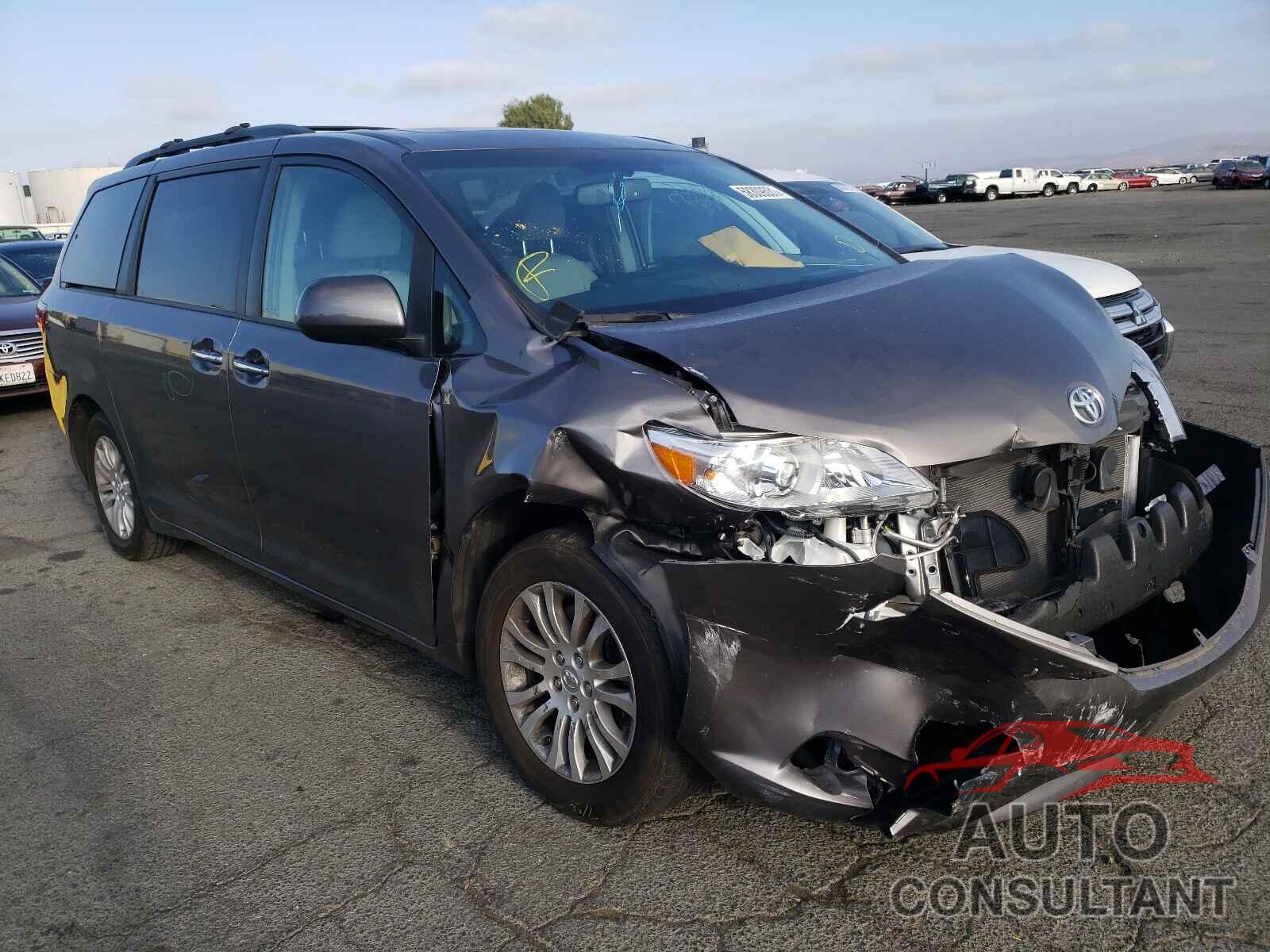 TOYOTA SIENNA 2017 - 5TDYZ3DC9HS816969