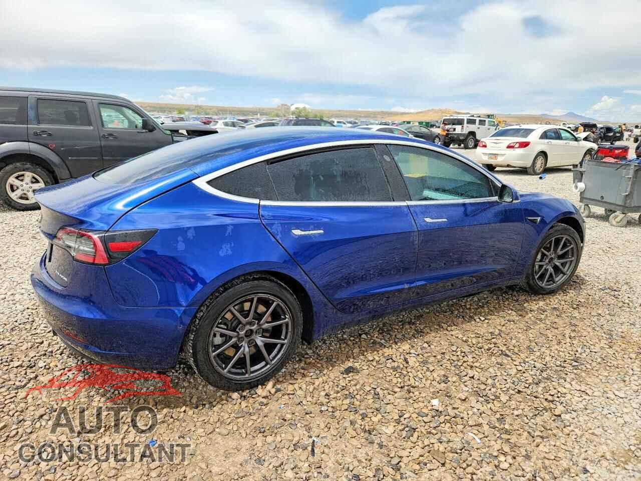 TESLA MODEL 3 2018 - 5YJ3E1EB6JF100928