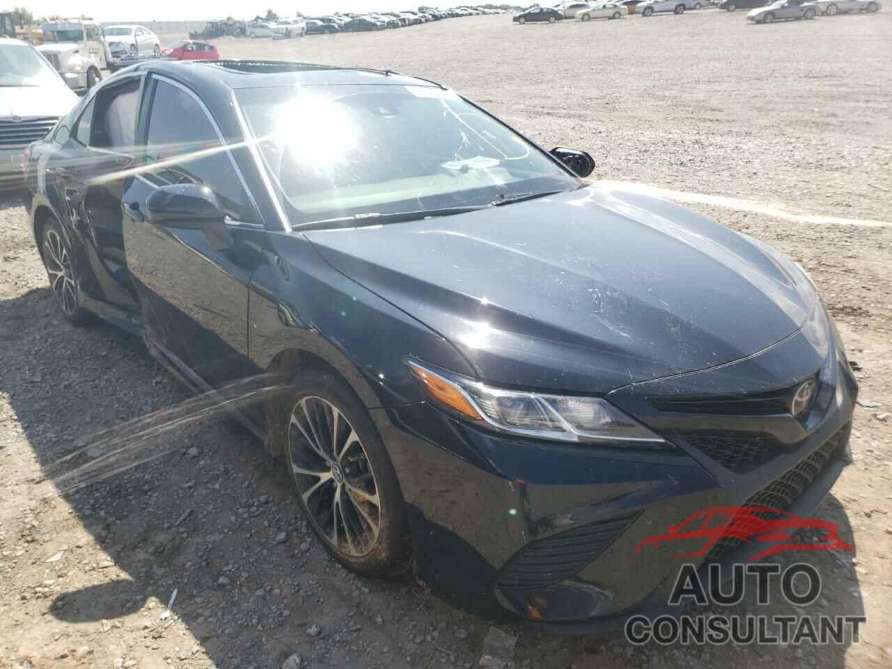 TOYOTA CAMRY 2018 - 4T1B11HK0JU570510