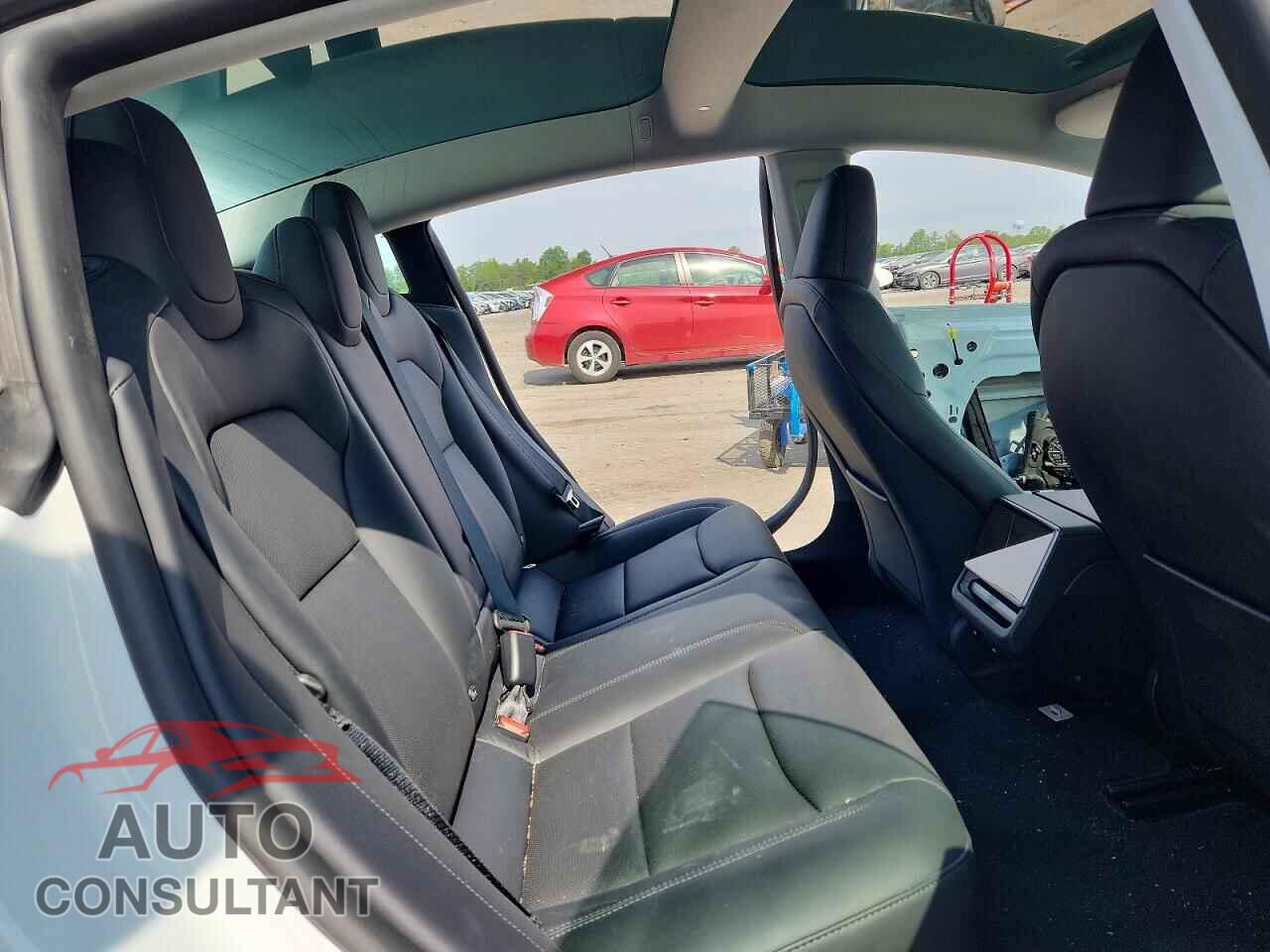 TESLA MODEL 3 2025 - 5YJ3E1EB3SF069963