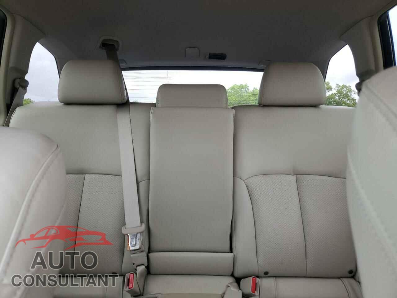SUBARU OUTBACK 2011 - 4S4BRBKC7B3429070