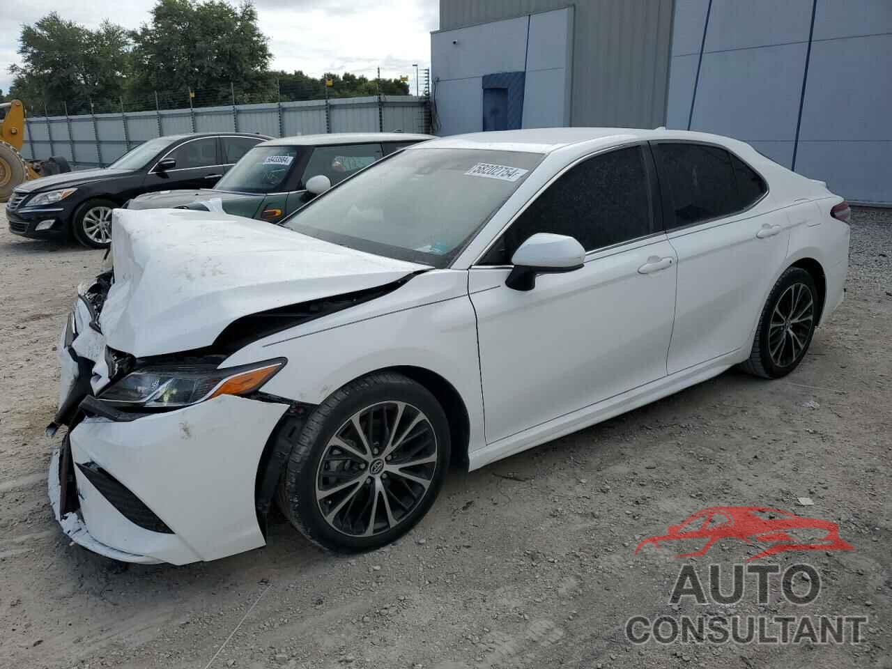 TOYOTA CAMRY 2020 - 4T1G11AK2LU900893