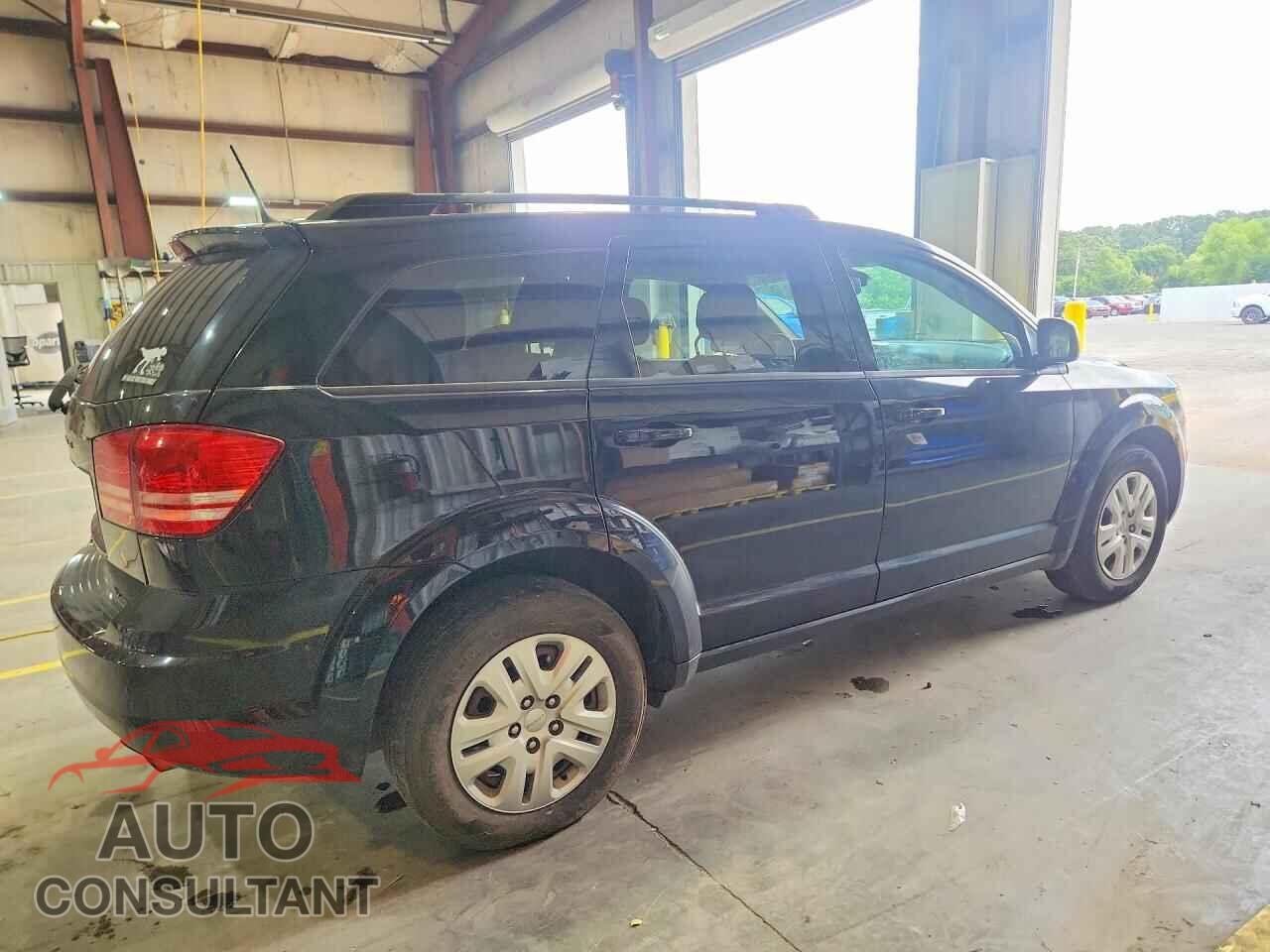 DODGE JOURNEY 2018 - 3C4PDCAB9JT444017