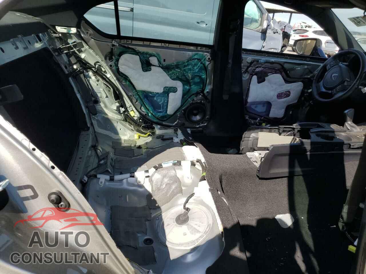 LEXUS IS 2021 - JTHCA1D24M5117499