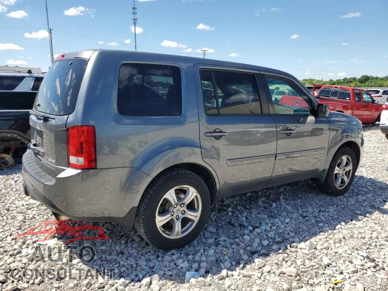 HONDA PILOT 2013 - 5FNYF4H55DB020194