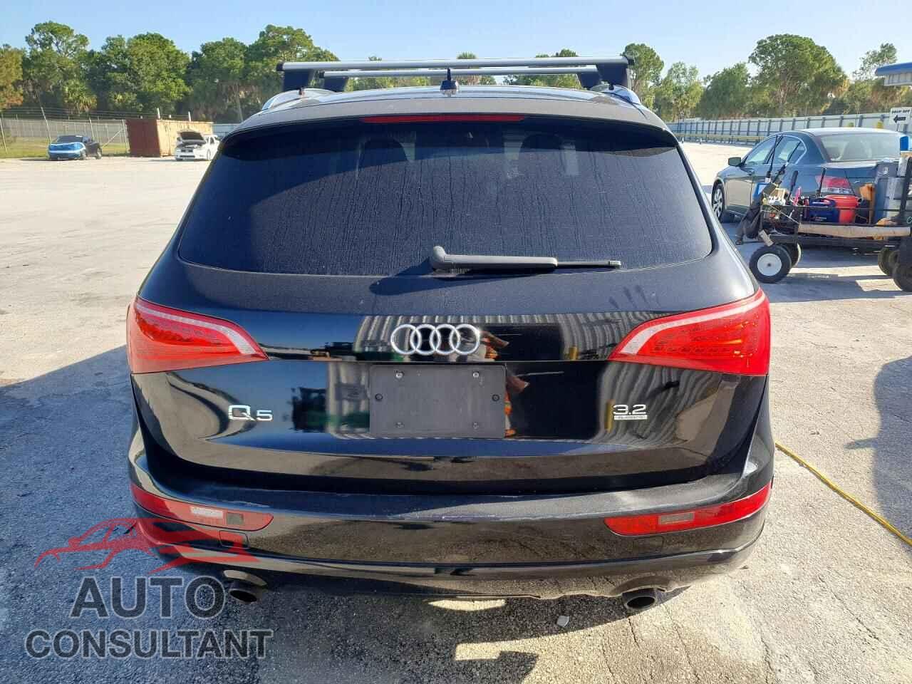 AUDI Q5 2010 - WA1CKAFP7AA080159
