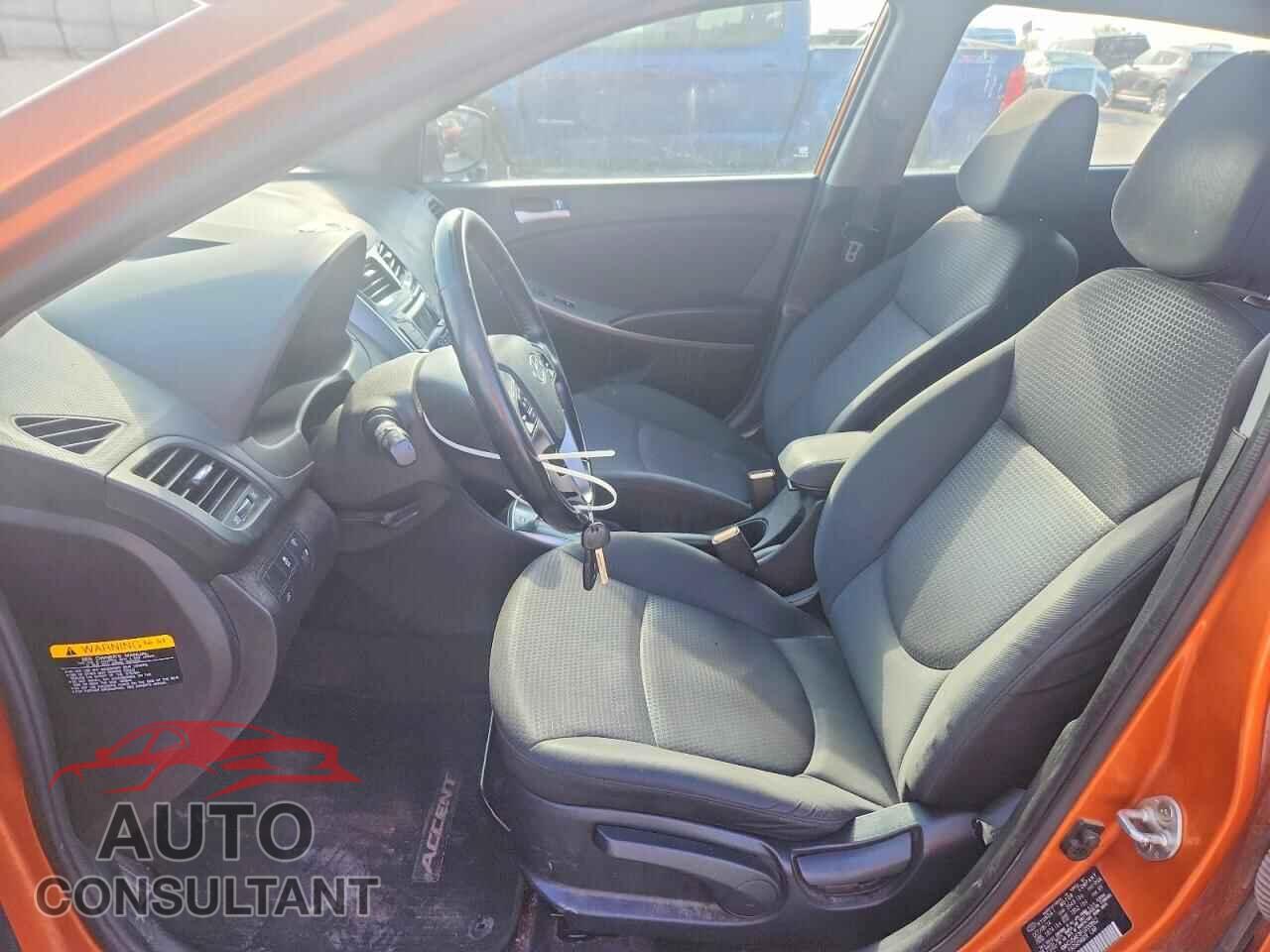 HYUNDAI ACCENT 2015 - KMHCU5AE3FU200862