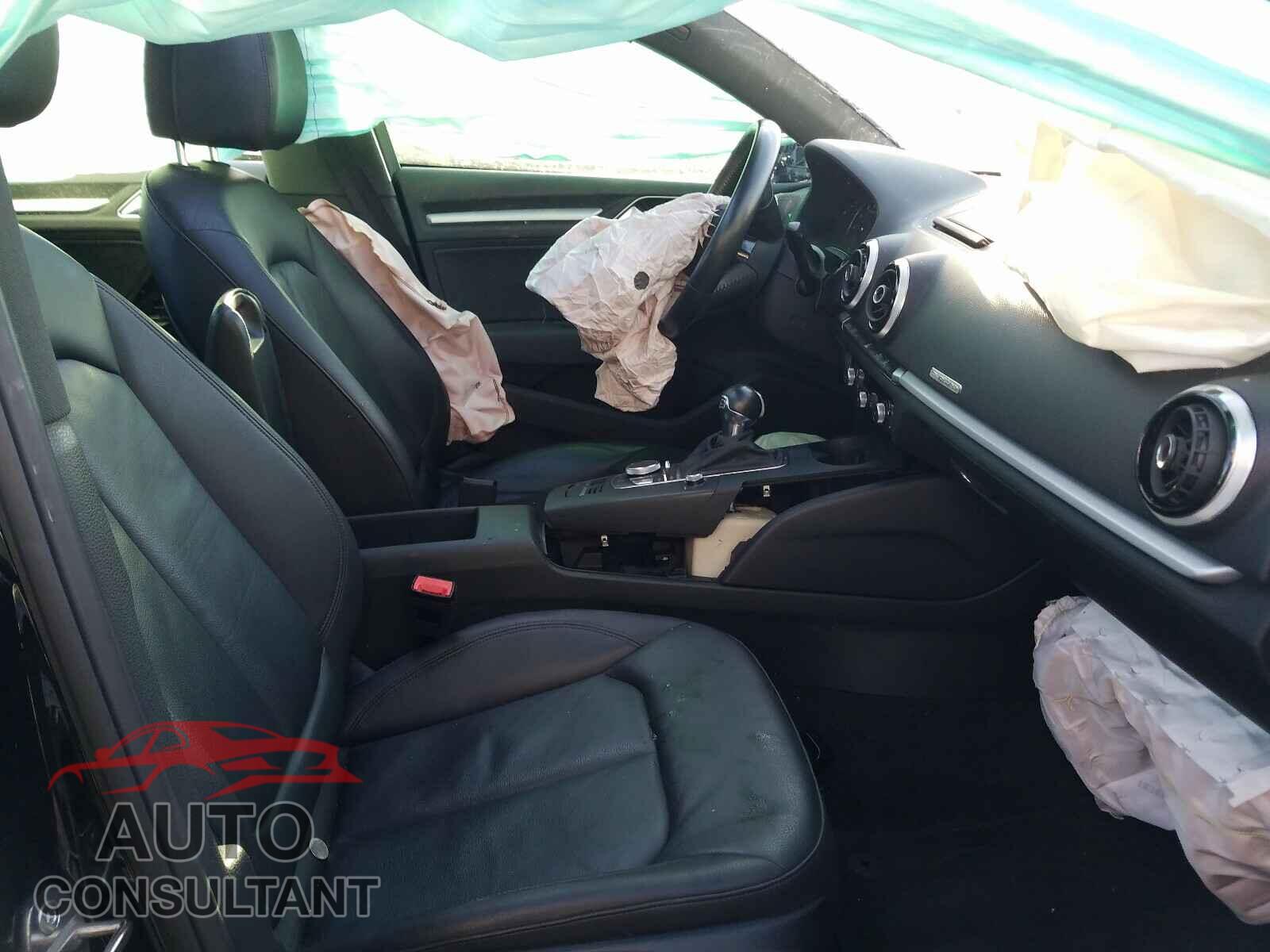 AUDI A3 2017 - WAUB8GFF5H1015781