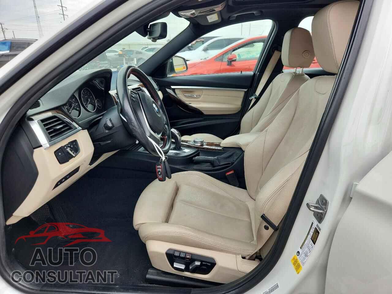 BMW 3 SERIES 2018 - WBA8B9C56JEE81773