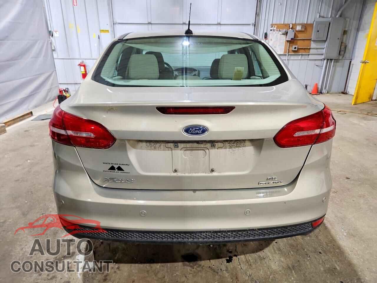 FORD FOCUS 2015 - 1FADP3F21FL246916