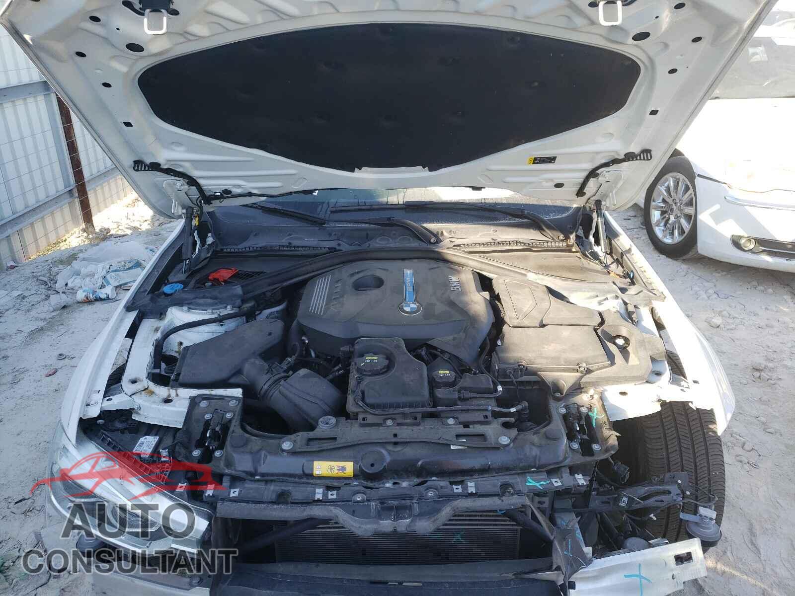 BMW 3 SERIES 2017 - WBA8E1C3XHA029816