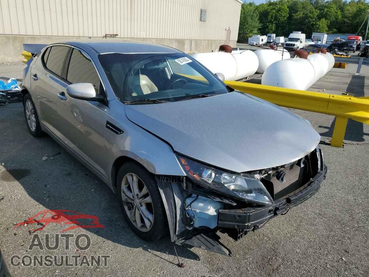 KIA OPTIMA 2011 - KNAGN4A71B5045924