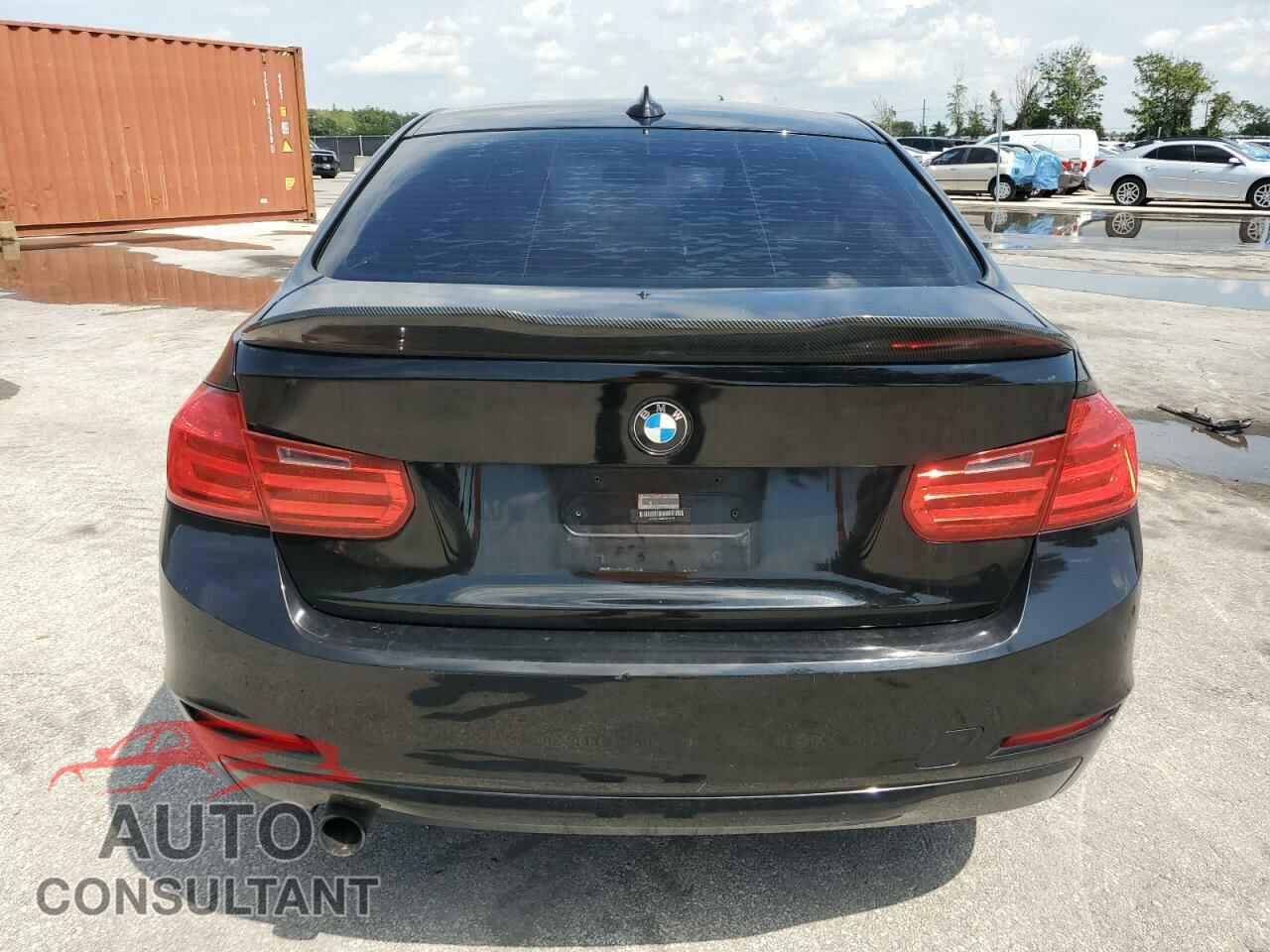 BMW 3 SERIES 2014 - WBA3B1C50EF078476
