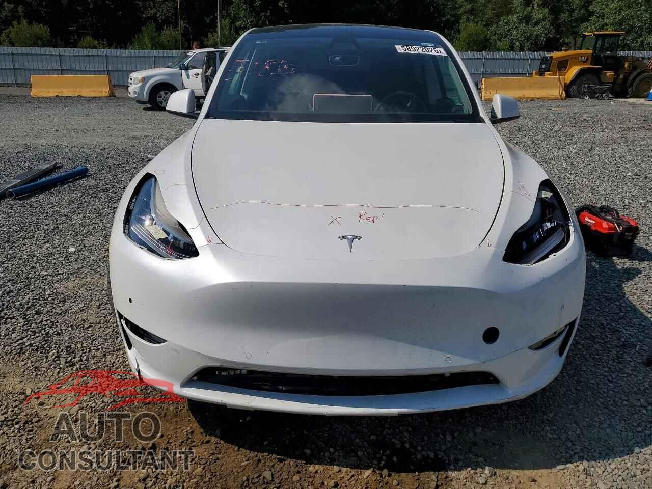TESLA MODEL Y 2020 - 5YJYGDEF6LF037465