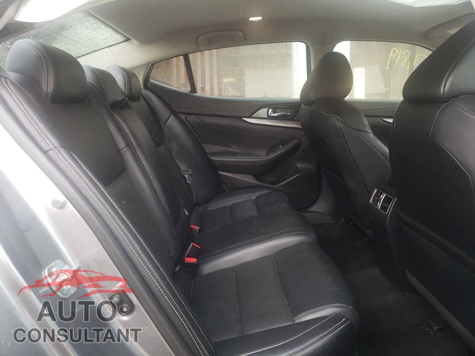 NISSAN MAXIMA 2018 - 1N4AA6AP2JC385907