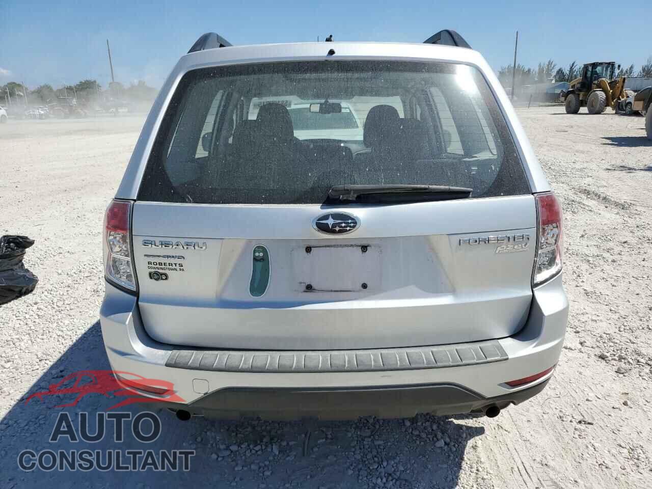SUBARU FORESTER 2011 - JF2SHABC3BH717061