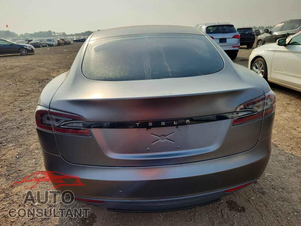 TESLA MODEL S 2015 - 5YJSA1S19FF080328