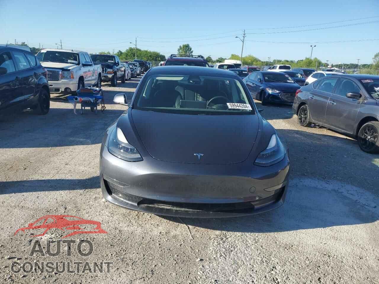 TESLA MODEL 3 2021 - 5YJ3E1EA5MF046064
