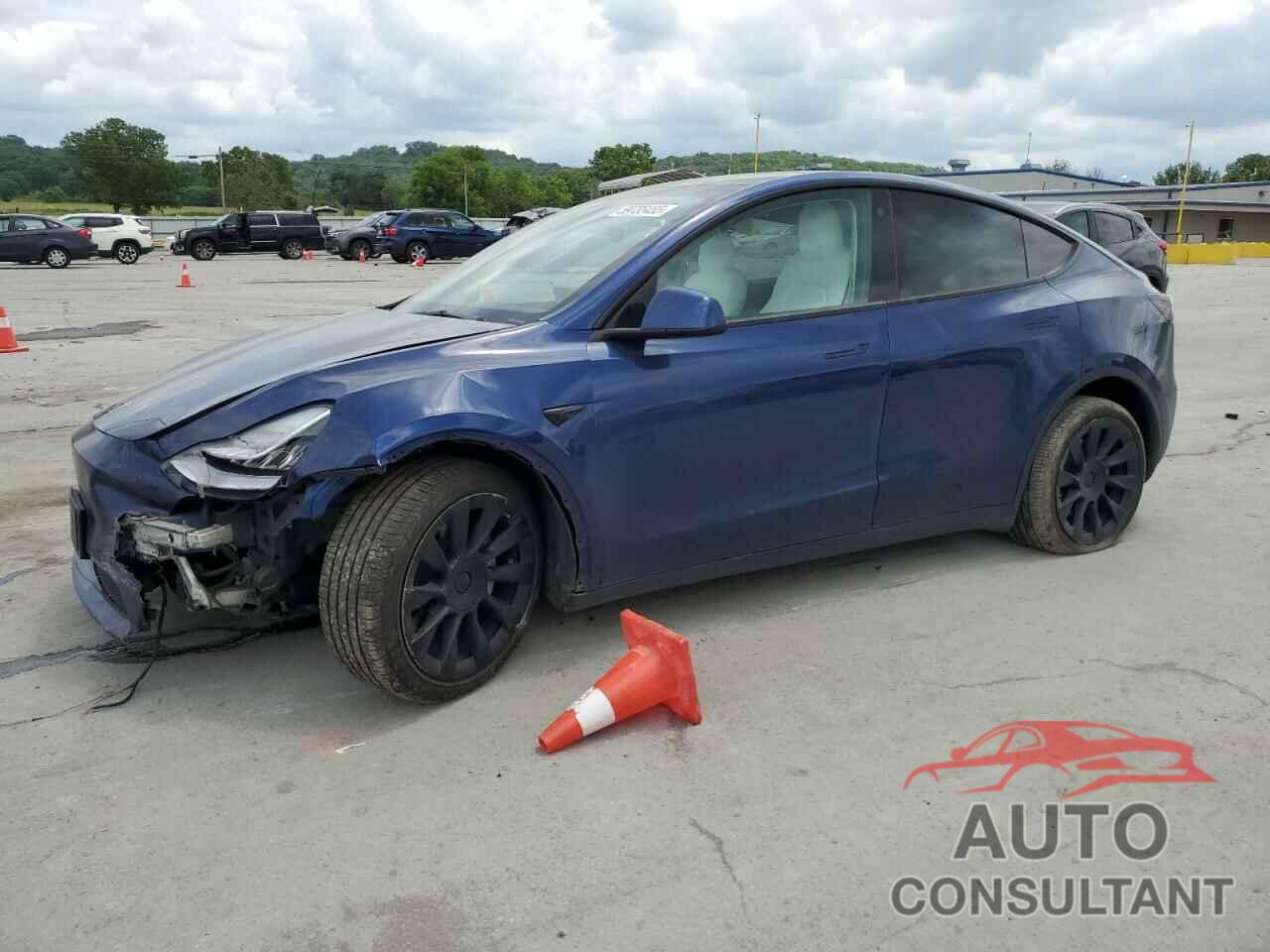 TESLA MODEL Y 2021 - 5YJYGDEE8MF240379