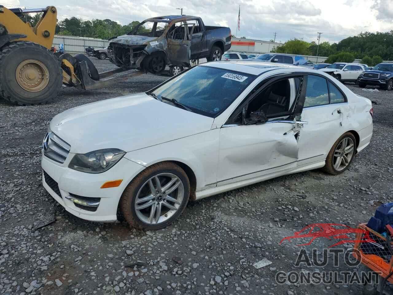 MERCEDES-BENZ C-CLASS 2013 - WDDGF8AB5DA843256