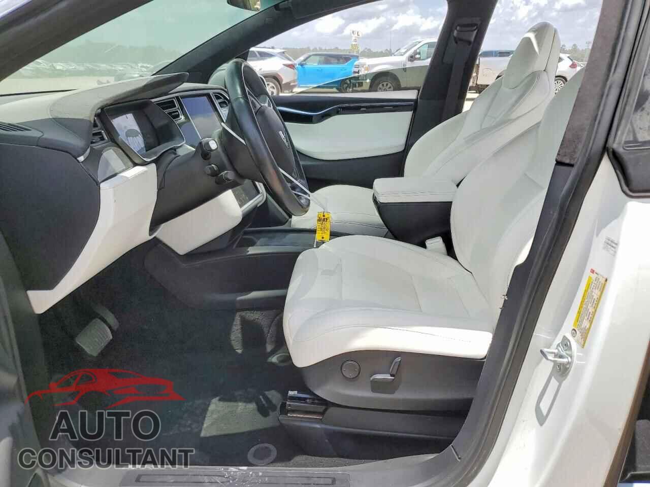 TESLA MODEL X 2017 - 5YJXCBE28HF049634