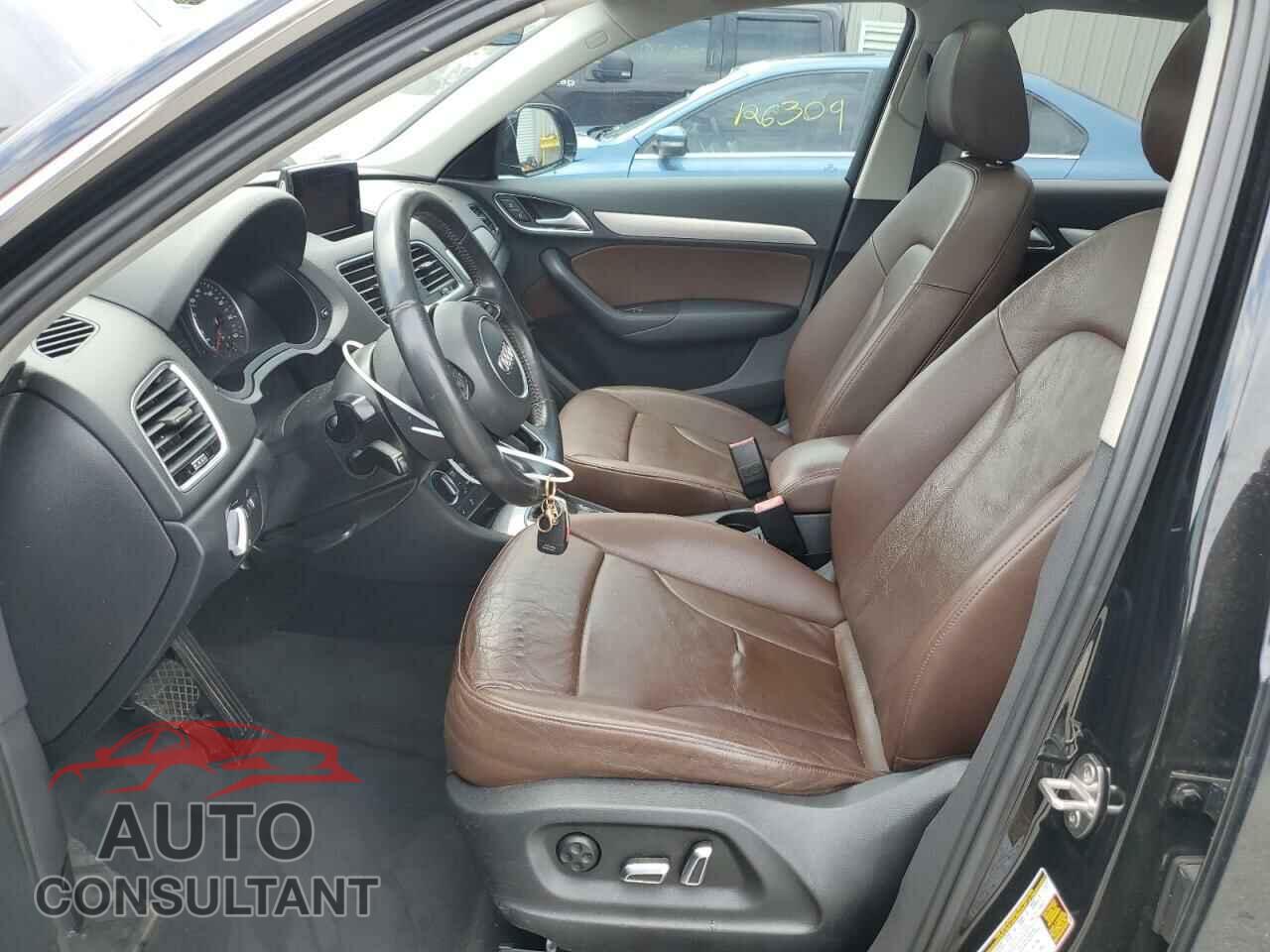 AUDI Q3 2016 - WA1EFCFS3GR021276