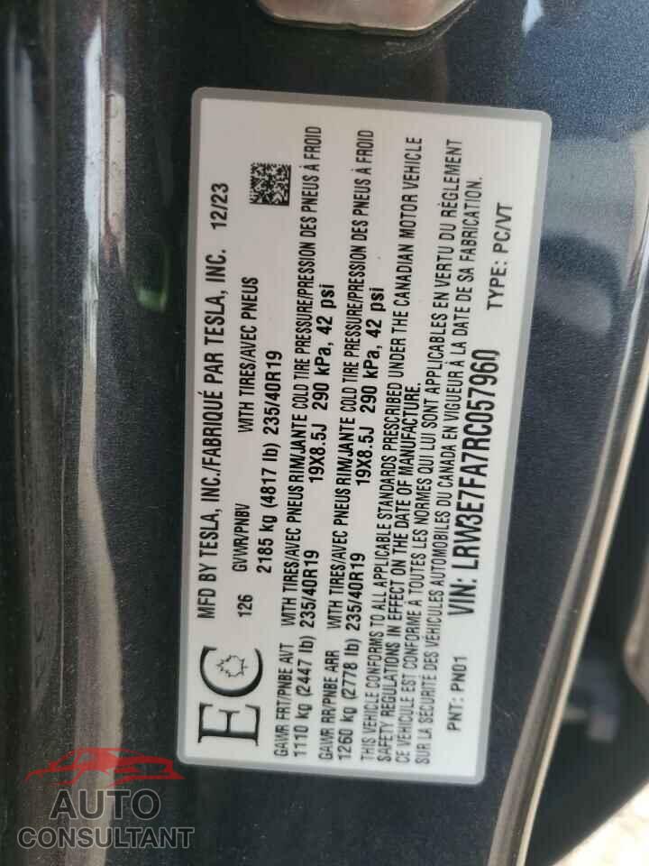 TESLA MODEL 3 2024 - LRW3E7FA7RC057960