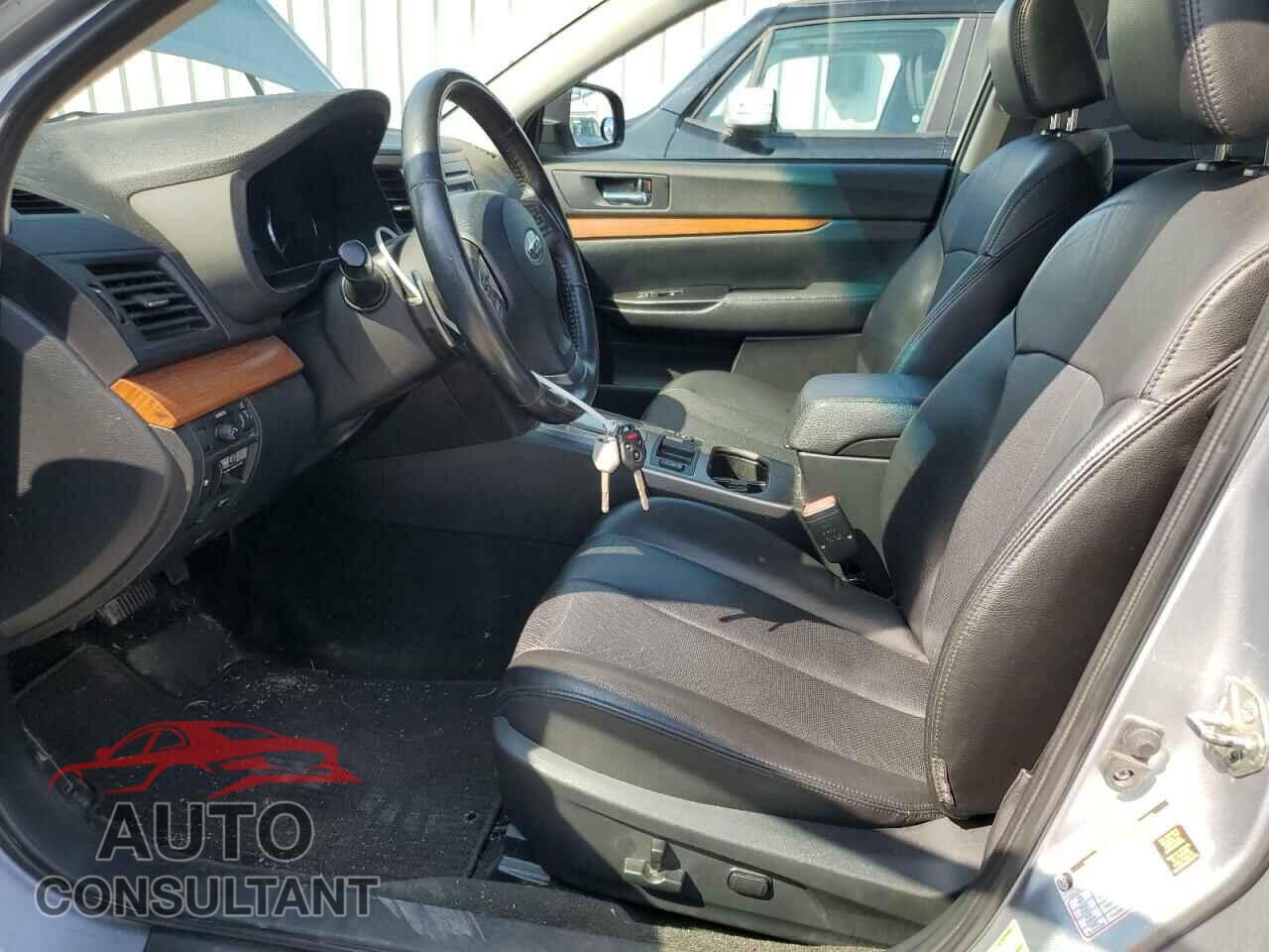 SUBARU OUTBACK 2013 - 4S4BRBKC9D3287193