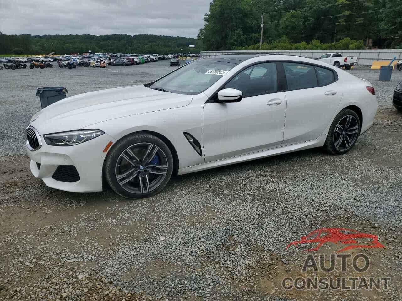 BMW 8 SERIES 2022 - WBAGV4C03NCH43079