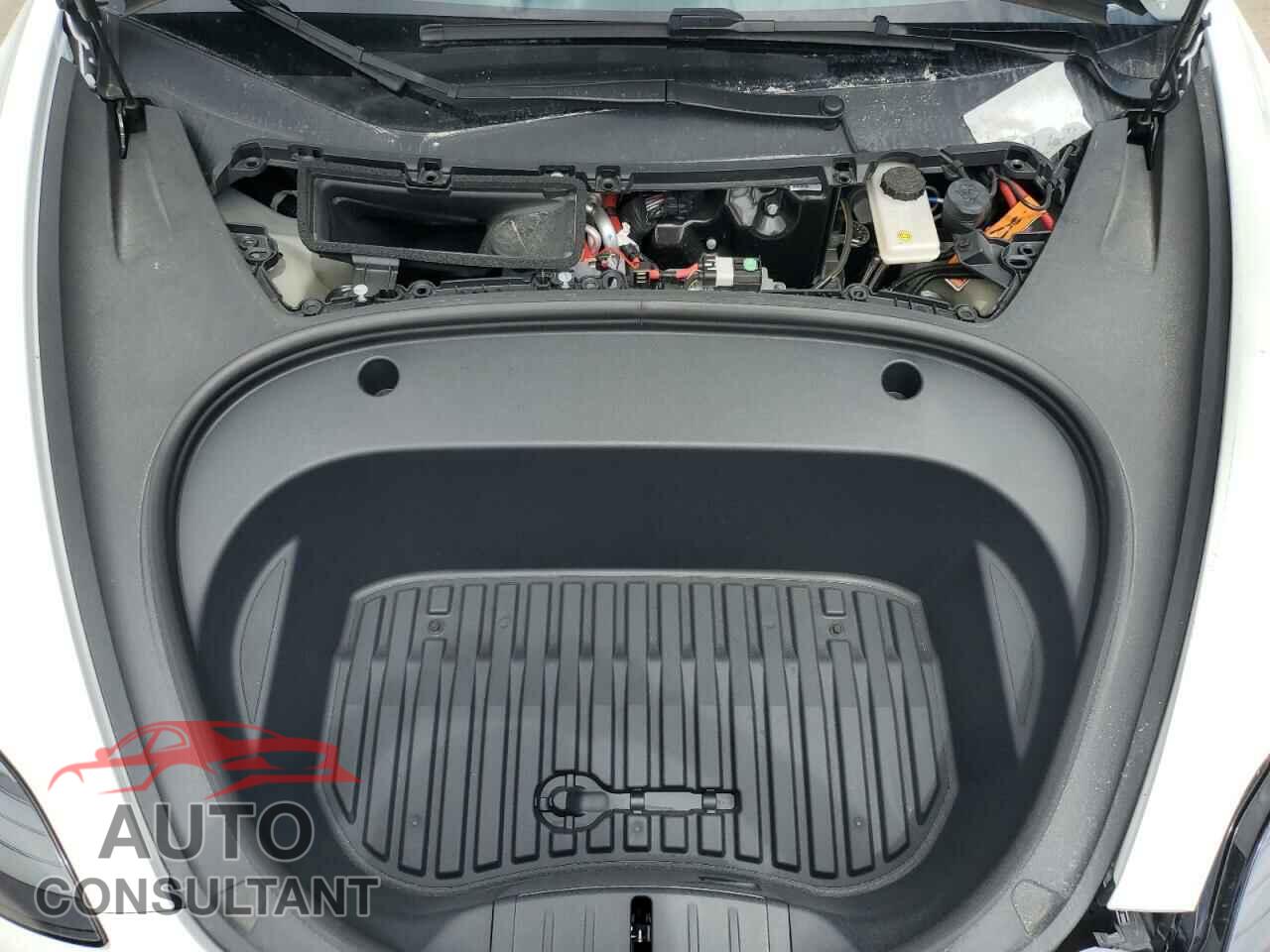 TESLA MODEL 3 2023 - 5YJ3E1EA5PF585286
