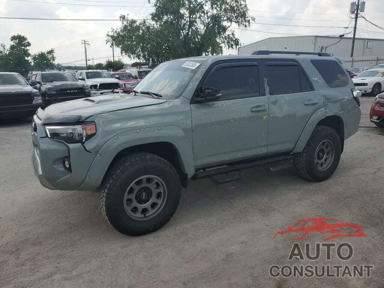 TOYOTA 4RUNNER SE 2023 - JTERU5JRXP6138444