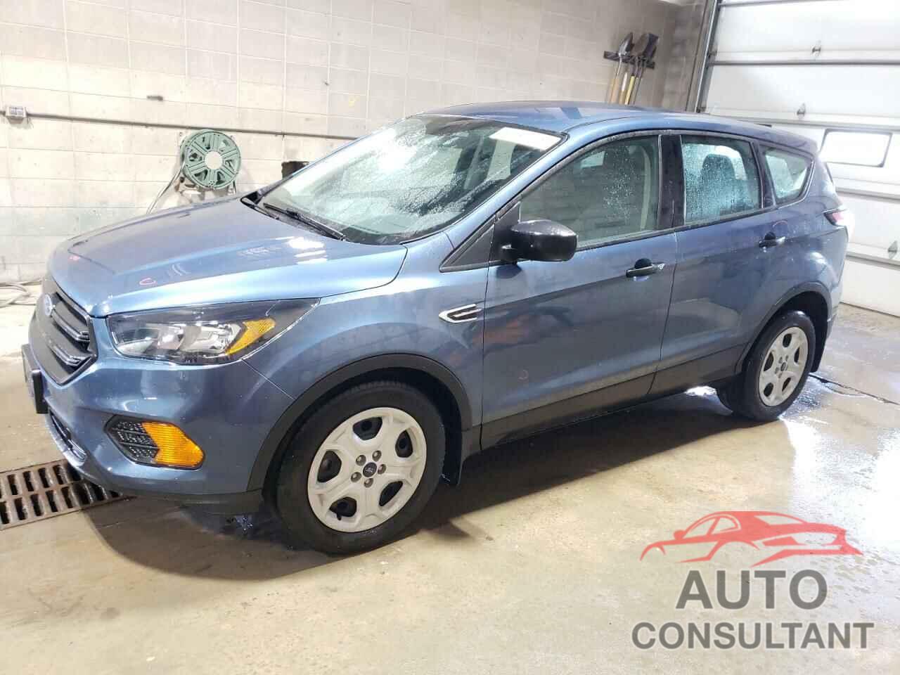 FORD ESCAPE 2018 - 1FMCU0F70JUB43977