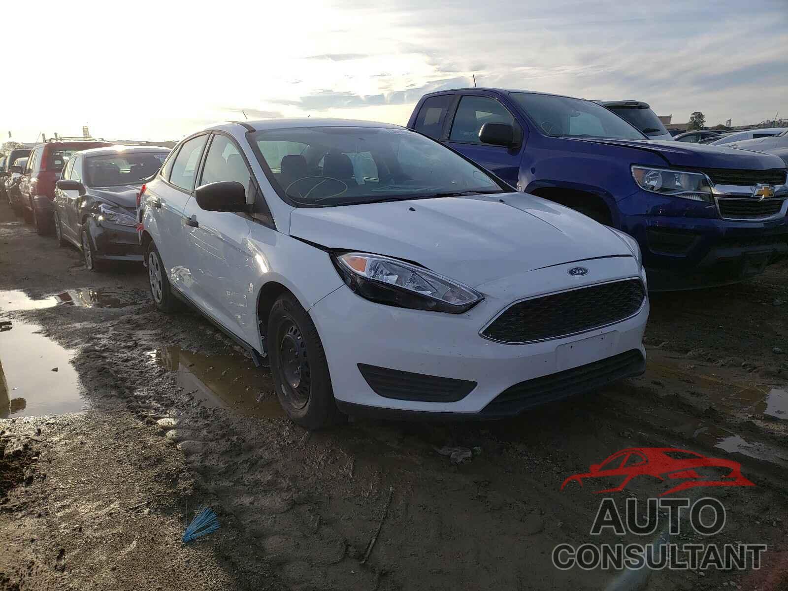 FORD FOCUS 2017 - 1FADP3E27HL316309