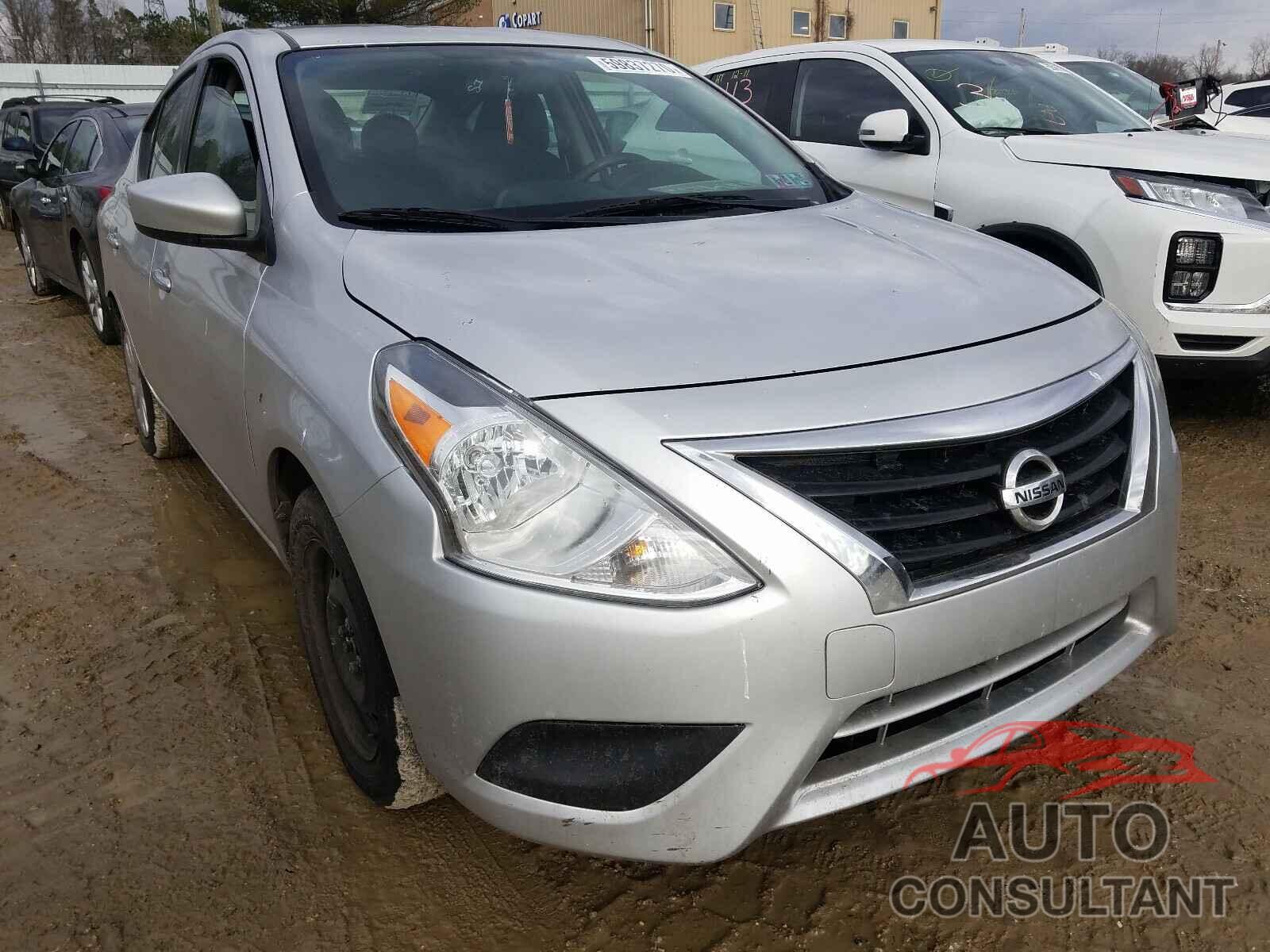 NISSAN VERSA 2018 - 3N1CN7AP4JL823802