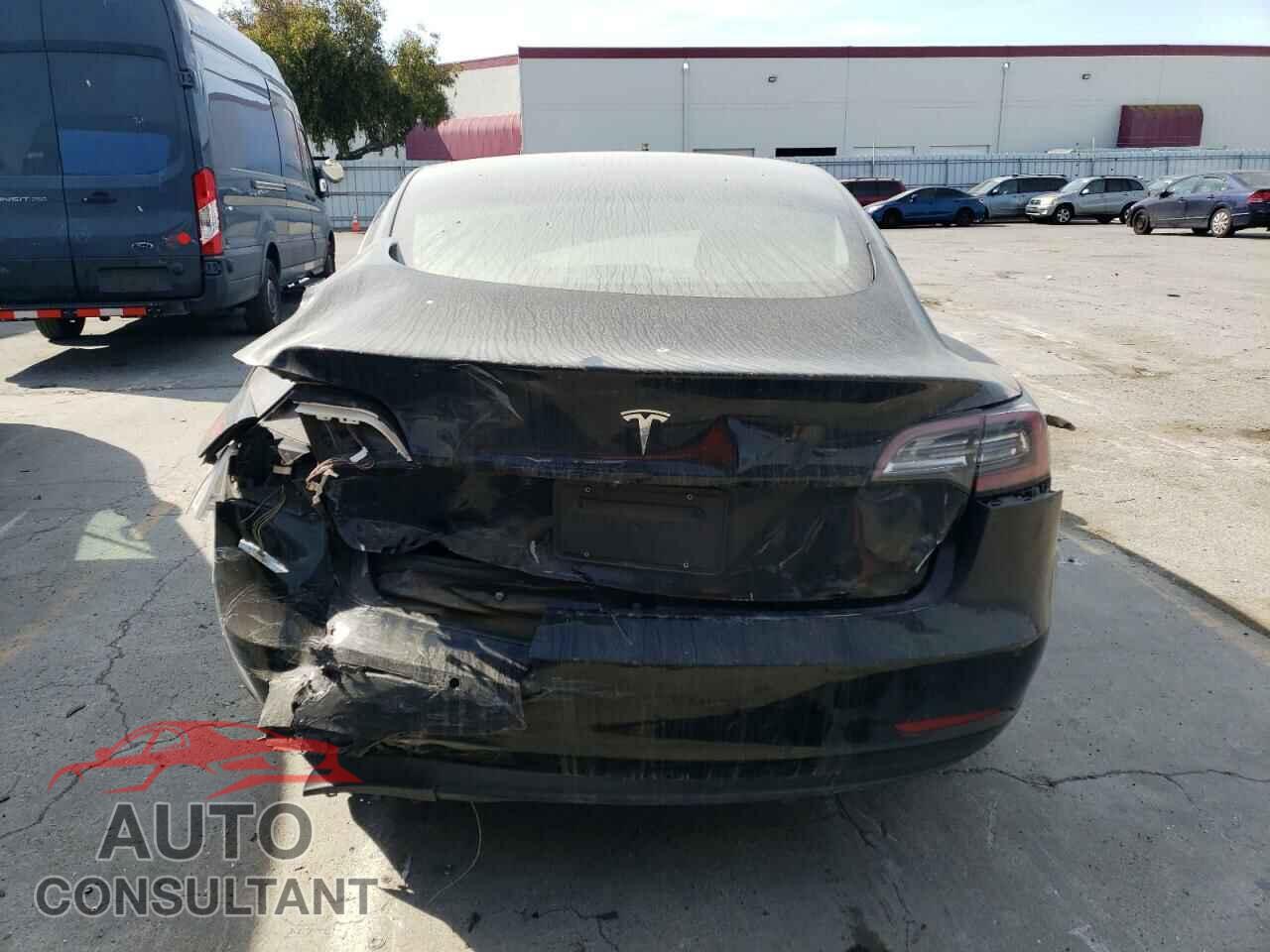 TESLA MODEL 3 2019 - 5YJ3E1EAXKF190092