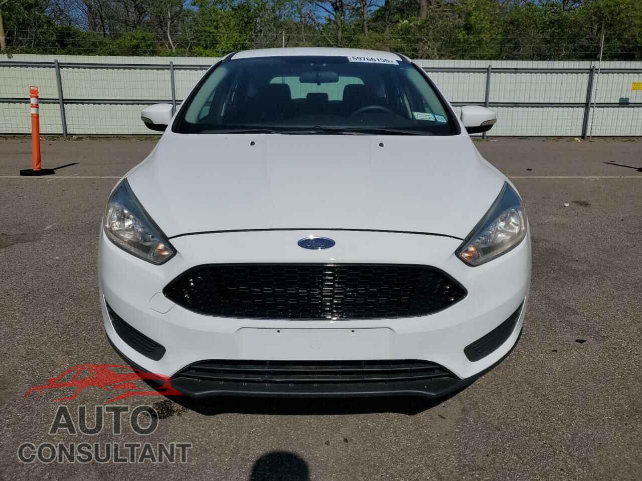 FORD FOCUS 2015 - 1FADP3K22FL301928