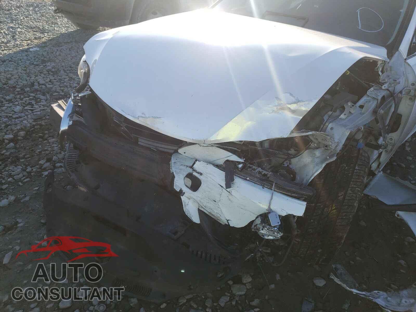 LEXUS IS 2016 - JTHBA1D29G5015227
