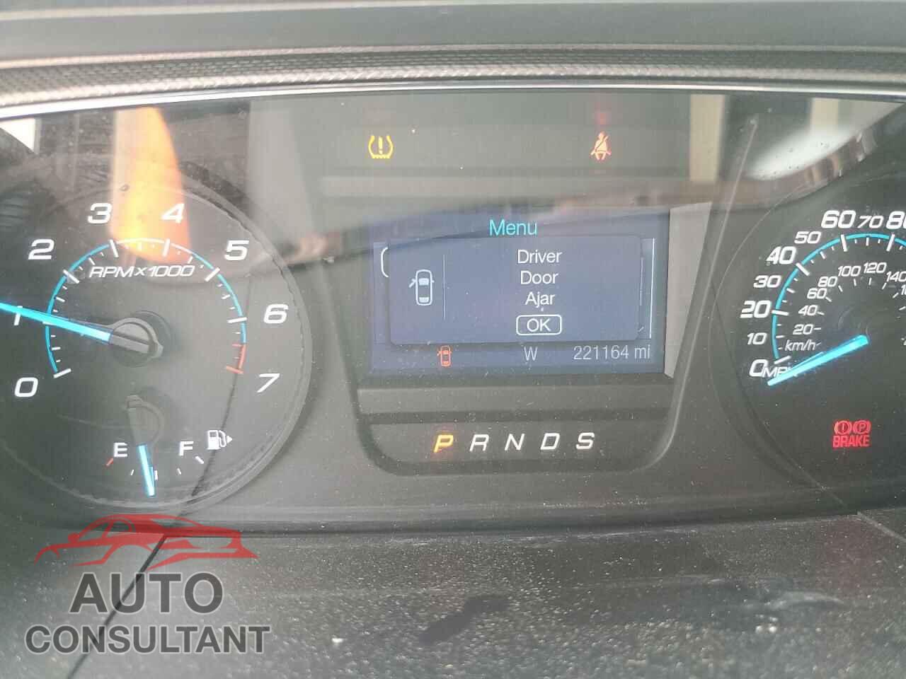 FORD TAURUS 2015 - 1FAHP2D88FG136022