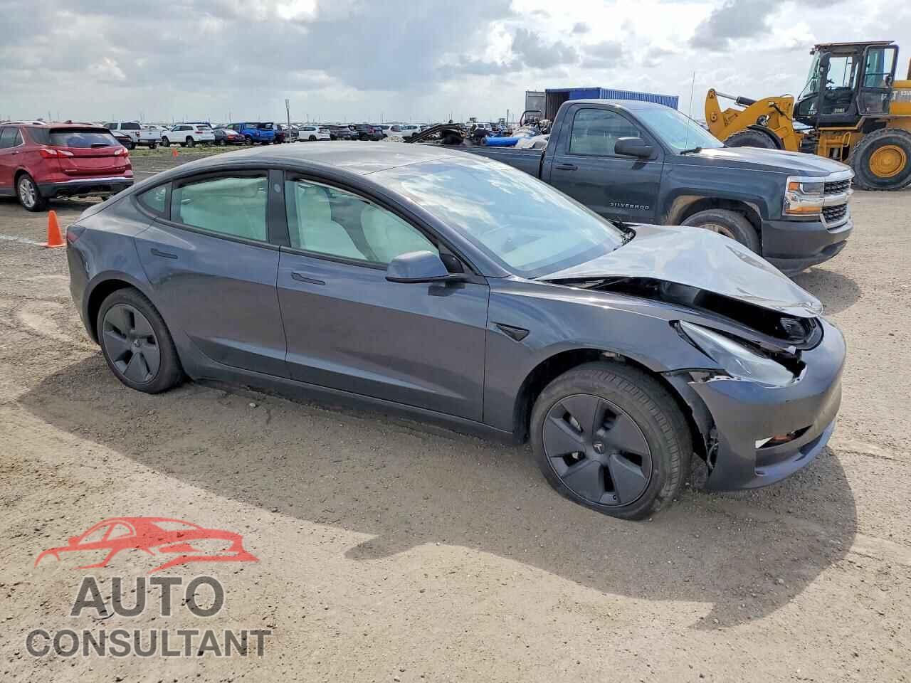 TESLA MODEL 3 2023 - 5YJ3E1EAXPF686565