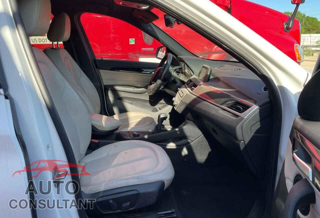 BMW X1 2017 - WBXHT3C3XH5F71646
