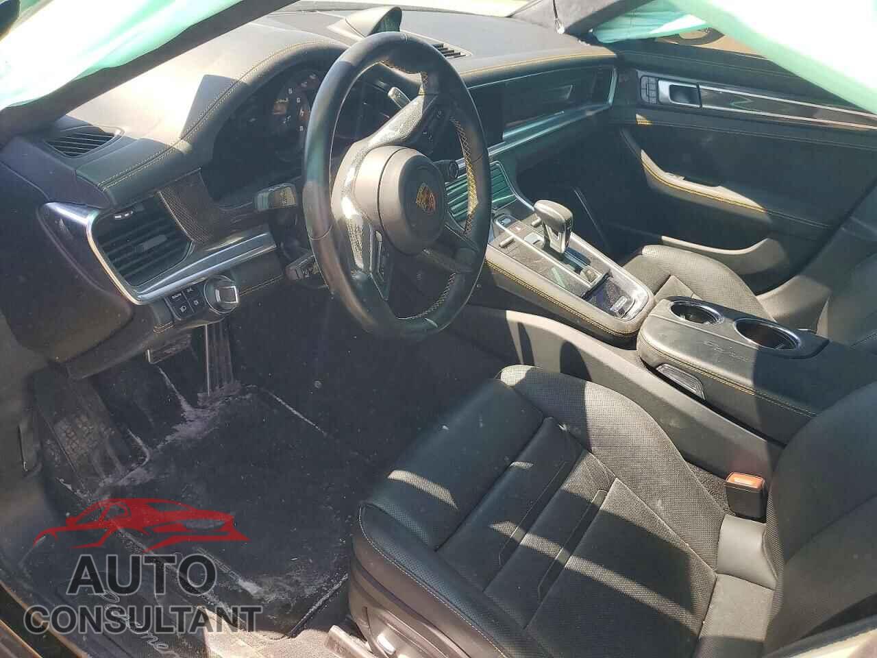 PORSCHE PANAMERA 2021 - WP0CF2A74ML197133