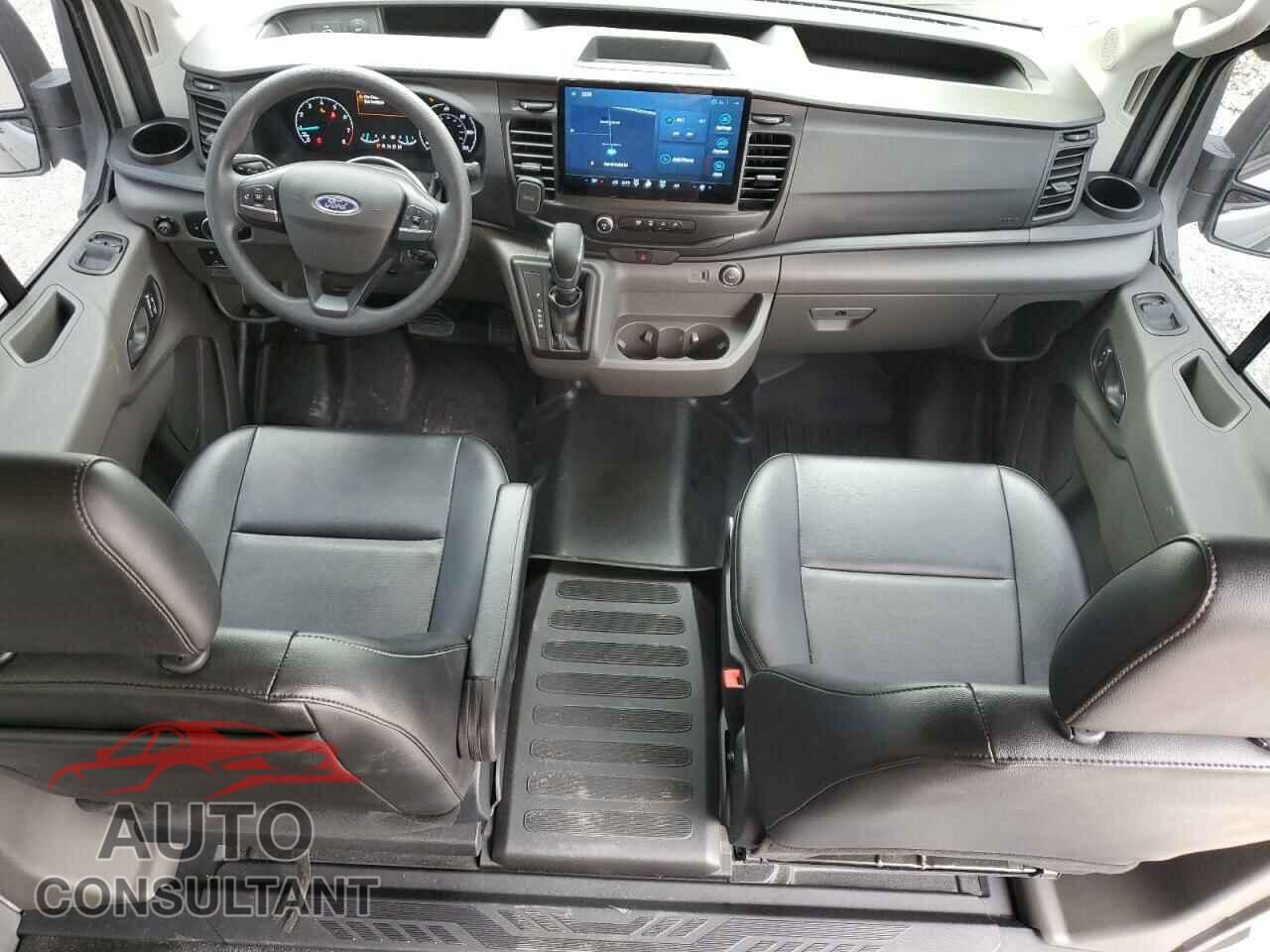 FORD TRANSIT 2022 - 1FTYE1D8XNKA56971