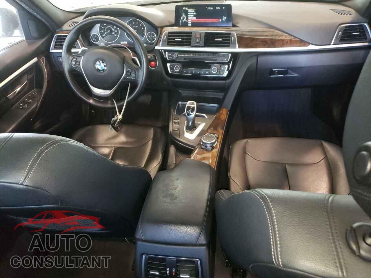 BMW 3 SERIES 2016 - WBA8E3G53GNT26876