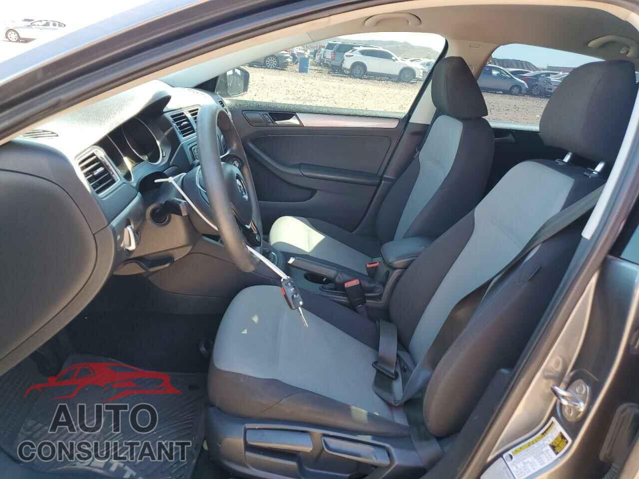 VOLKSWAGEN JETTA 2017 - 3VW2B7AJ9HM366290